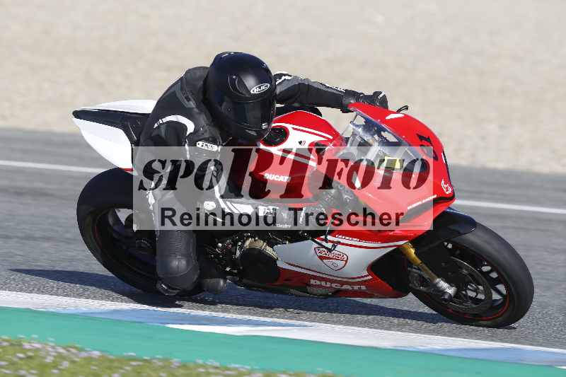 /02 28.-31.01.2025 Moto Center Thun Jerez/gruen-green/81